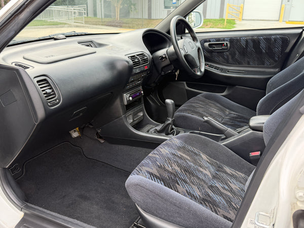 1998 Honda Integra SIR-G 5MT